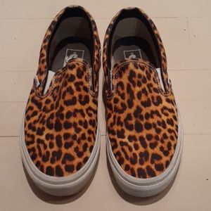Leopard Vans